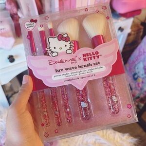 Hello Kitty x The Crème Shop Luv Wave 5-Piece Makeup Brush Set – New in Package